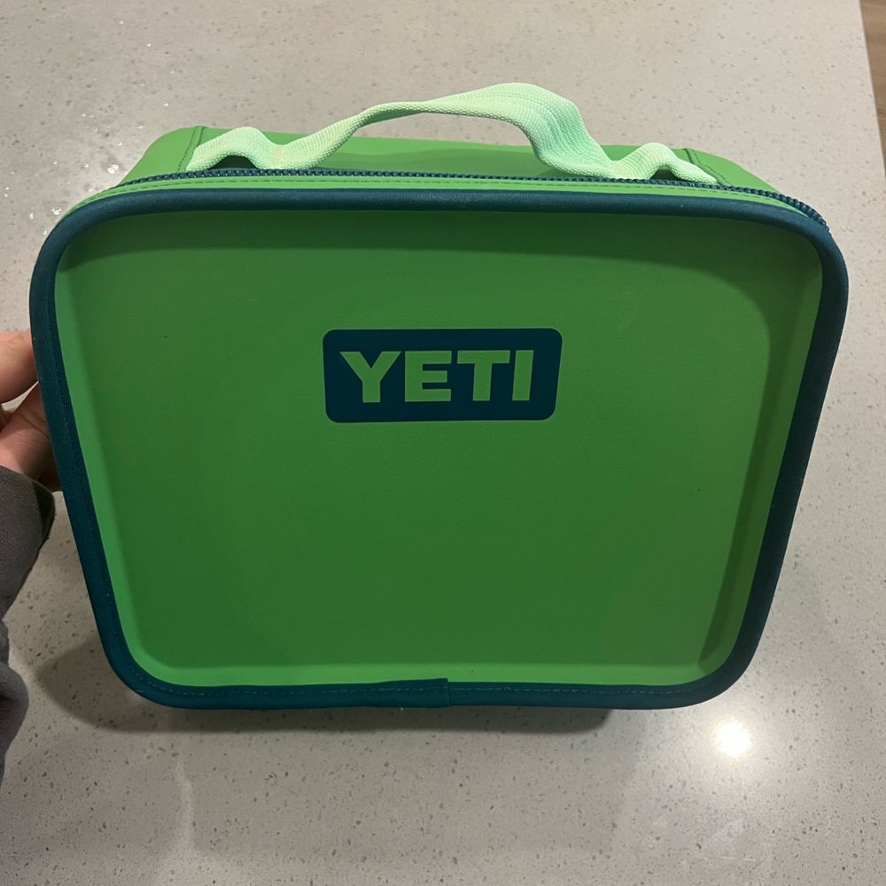 YETI Canopy Green Agave Teal Daytrip Lunch Box